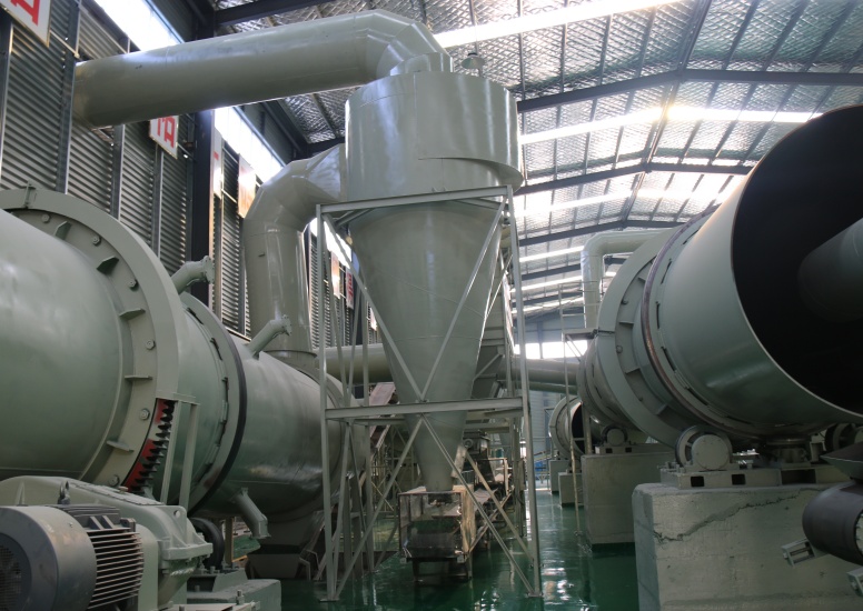 Cyclone dust collector