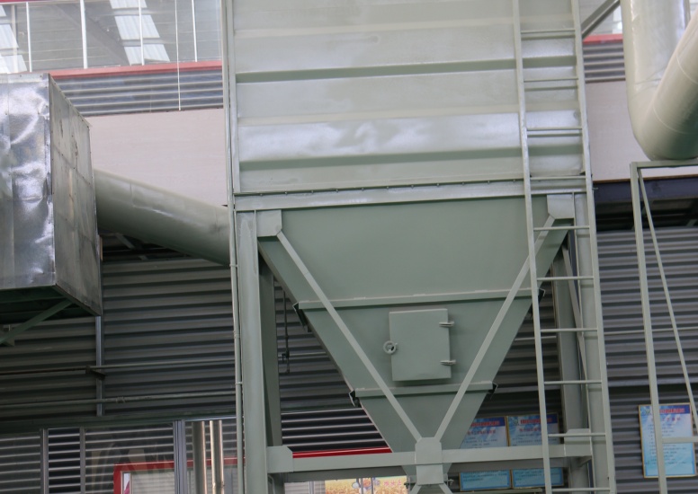 Pulse dust collector