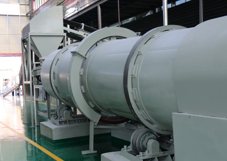 Urea formaldehyde fertilizer coating production line